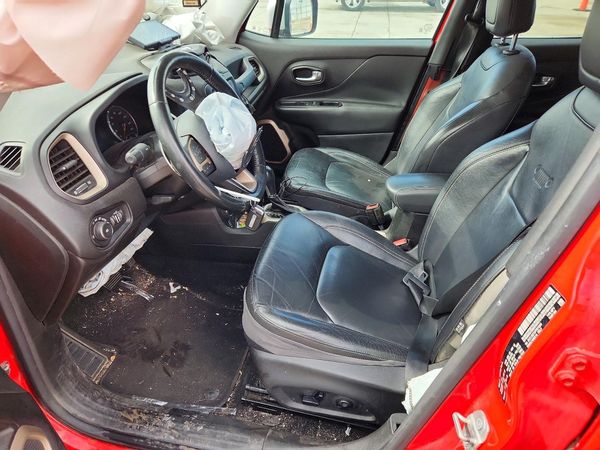 2015 JEEP RENEGADE Limited — DENT