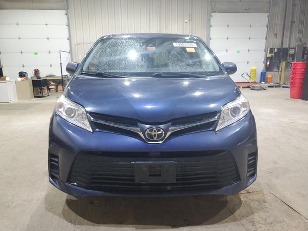2018 TOYOTA SIENNA LE — DIRF
