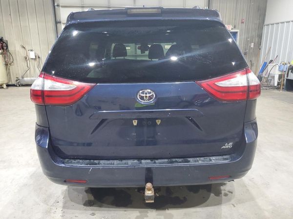 2018 TOYOTA SIENNA LE — DIRR