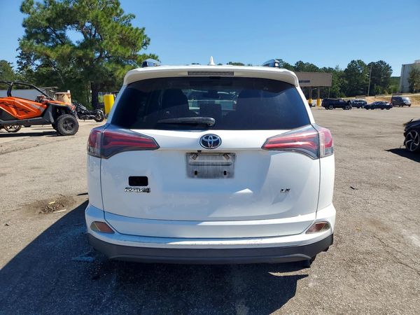 2017 TOYOTA RAV4 LE — DIRR