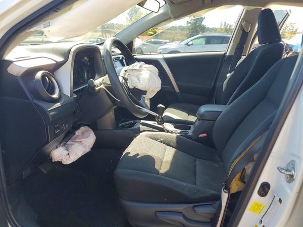 2017 TOYOTA RAV4 LE — DENT