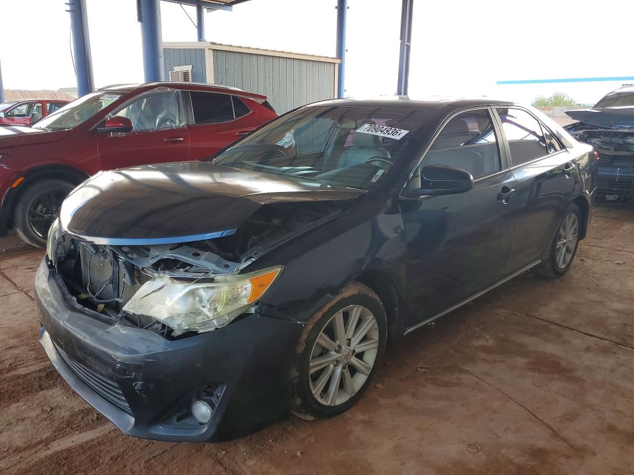 2012 TOYOTA CAMRY — Front 3/4