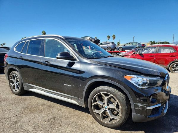 2018 BMW X1 xDrive28i — Passenger 3/4