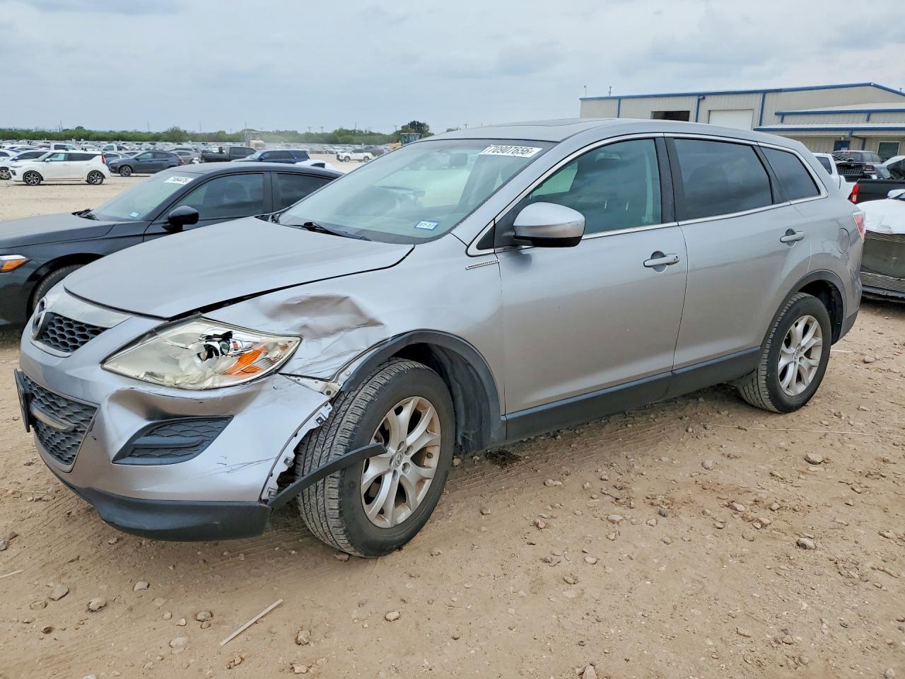 2012 MAZDA CX-9 Touring/GS — Front 3/4