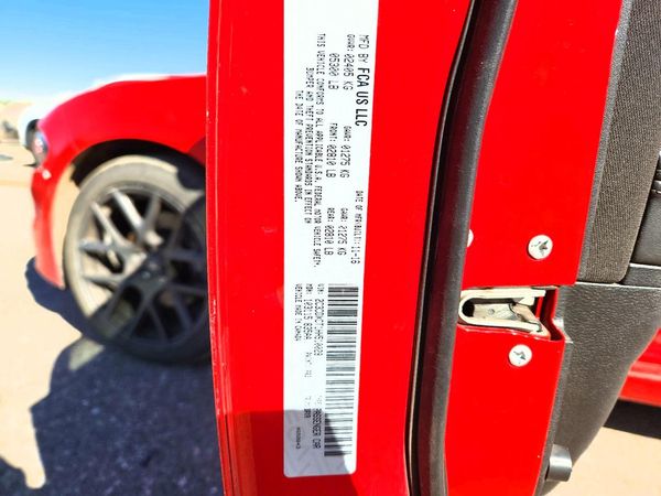 2017 DODGE CHARGER R/T — VINS