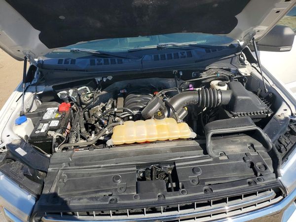 2019 FORD F150 — Engine bay