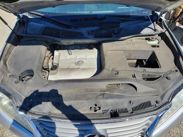 2013 LEXUS RX 350 — Engine bay