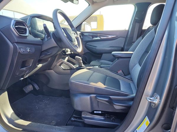 2026 CHEVROLET TRAILBLAZE LT — DENT