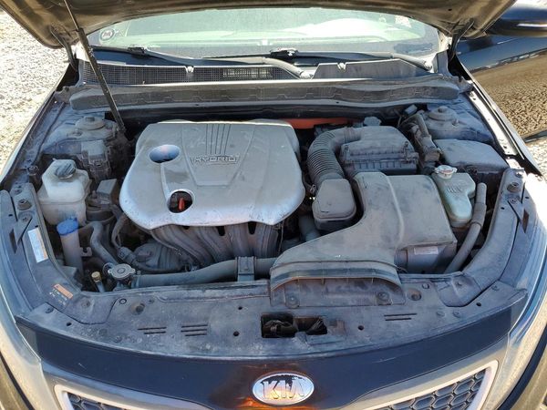2015 KIA OPTIMA — Engine bay