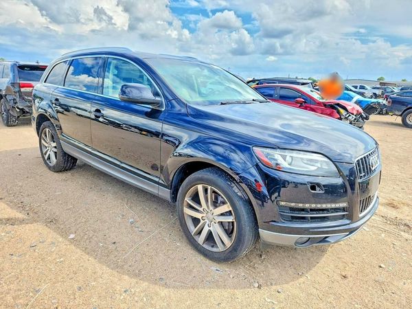 2013 AUDI Q7 Premium Plus — Passenger 3/4