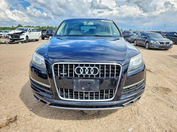 2013 AUDI Q7 Premium Plus — DIRF