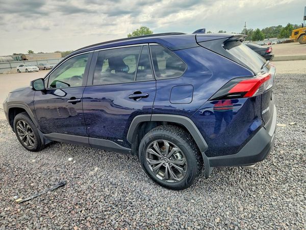 2022 TOYOTA RAV4 XLE Premium — DSRA