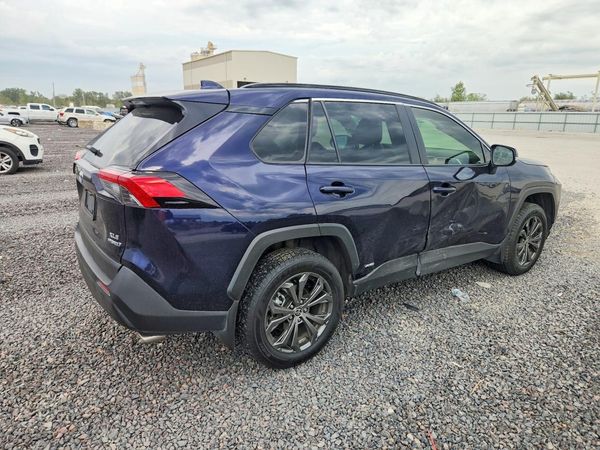 2022 TOYOTA RAV4 XLE Premium — PSRA