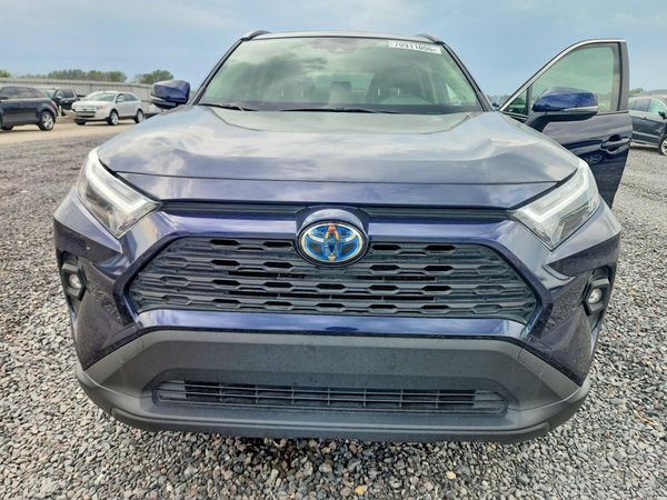 2022 TOYOTA RAV4 XLE Premium — DIRF