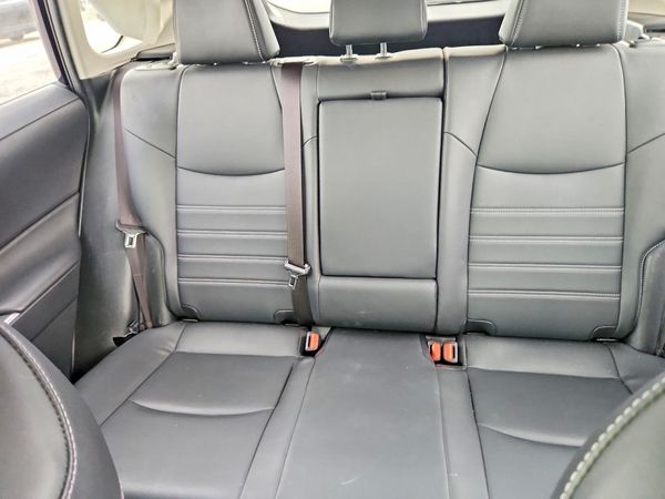 2022 TOYOTA RAV4 XLE Premium — SUVN