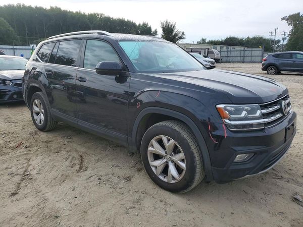 2018 VOLKSWAGEN ATLAS 4Motion SE — Passenger 3/4
