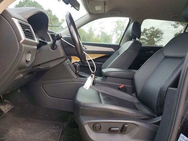 2018 VOLKSWAGEN ATLAS 4Motion SE — DENT