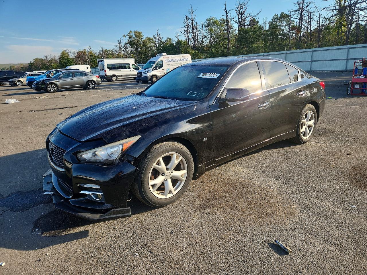 2015 INFINITI Q50 — Front 3/4