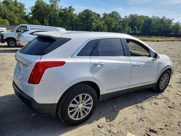 2017 CADILLAC XT5 Platinum — PSRA