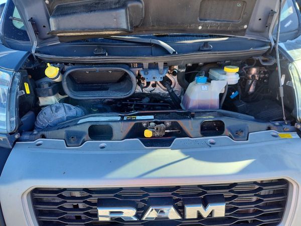 2020 RAM PROMASTER 3500 VF — Engine bay