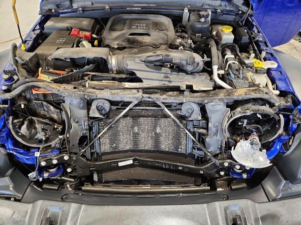 2018 JEEP WRANGLER UNLIMITED Unlimited Sport — Engine bay