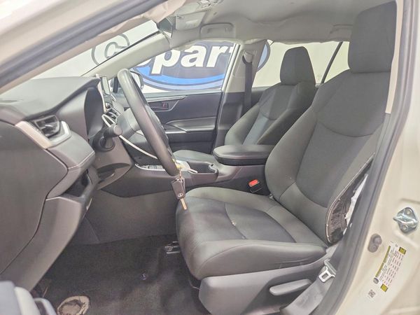 2025 TOYOTA RAV4 — DENT
