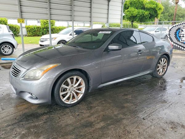 2014 INFINITI Q60 — Front 3/4