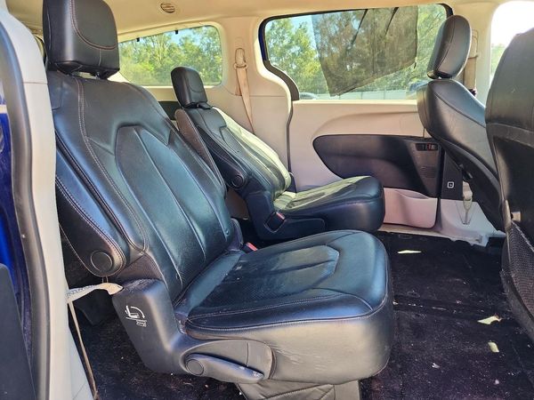 2020 CHRYSLER PACIFICA Touring L — PSRS