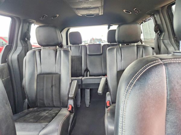 2017 DODGE GRAND CARAVAN SXT — SUVN