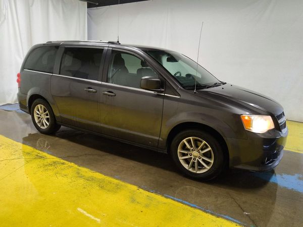 2019 DODGE GRAND CARAVAN SXT — Passenger 3/4