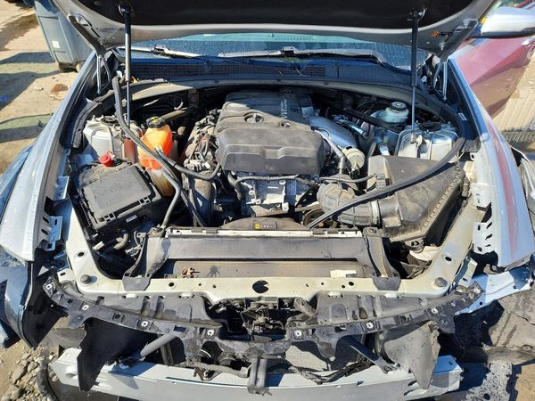 2019 CADILLAC CTS — Engine bay