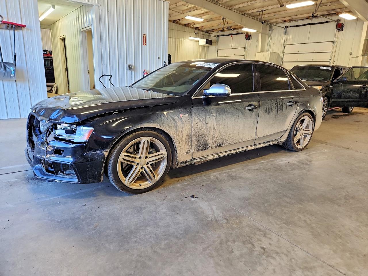 2013 AUDI S4 quattro Prestige — Front 3/4
