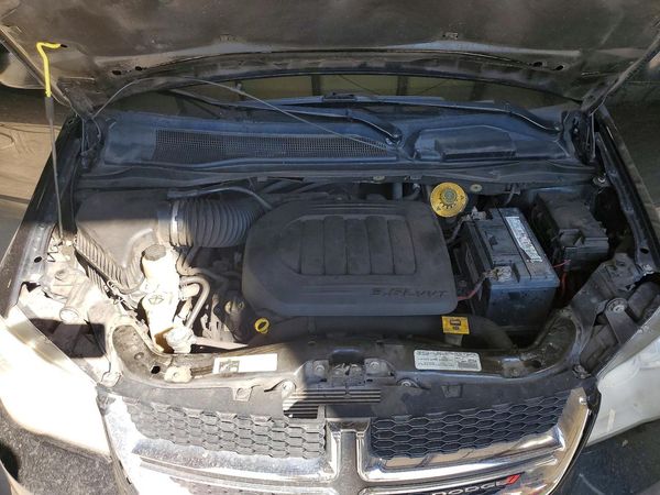 2020 DODGE CARAVAN SXT — Engine bay