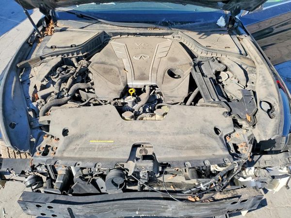 2018 INFINITI Q50 — Engine bay