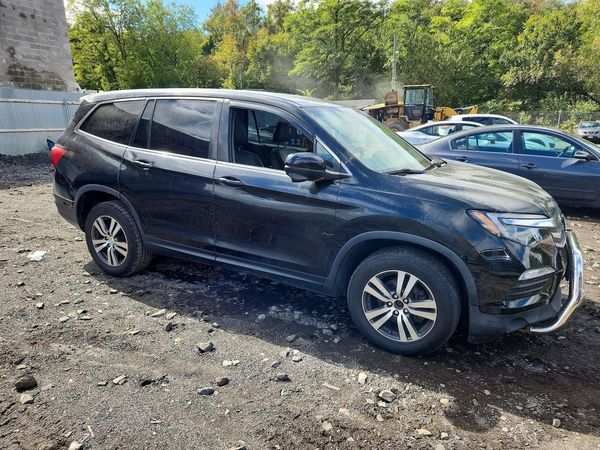2017 HONDA PILOT EXL-N — Passenger 3/4
