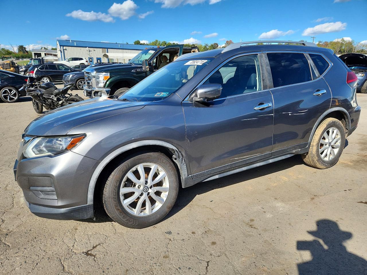 2018 NISSAN ROGUE — Front 3/4