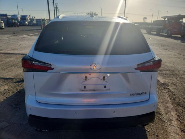 2015 LEXUS NX 200t Luxury — DIRR