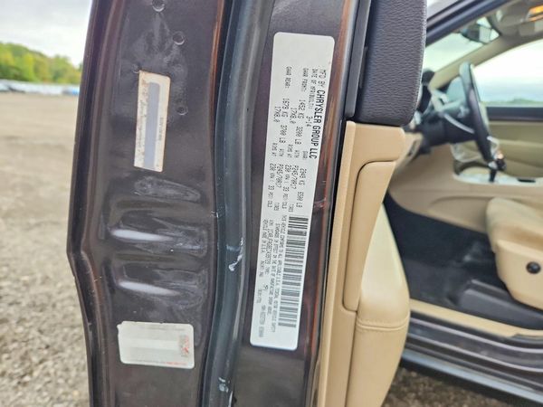 2014 JEEP CHEROKEE Laredo — VINS