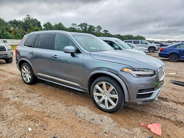 2019 VOLVO XC90 Inscription — Passenger 3/4