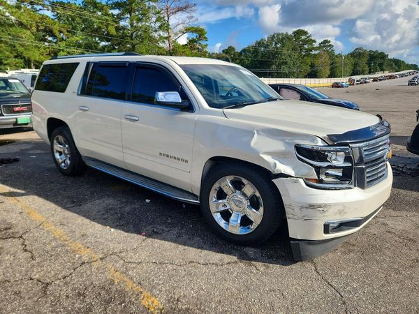 2015 CHEVROLET SUBURBAN LTZ — Passenger 3/4