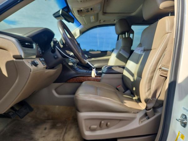 2015 CHEVROLET SUBURBAN LTZ — DENT