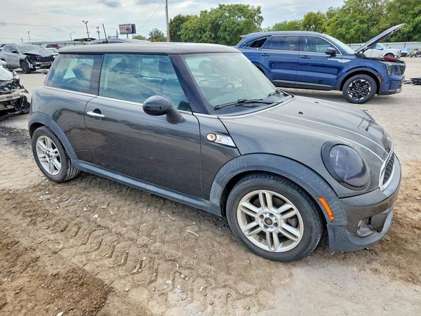 2012 MINI COOPER — Passenger 3/4