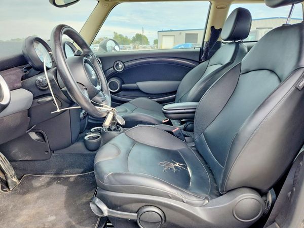 2012 MINI COOPER — DENT