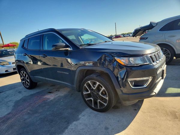 2018 JEEP COMPASS Limited — Passenger 3/4