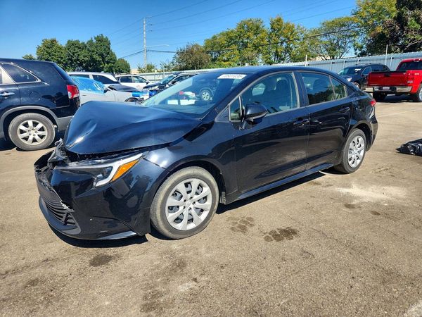 2025 TOYOTA COROLLA LE, XLE, SE — Front 3/4