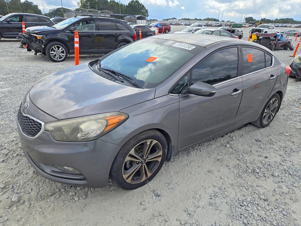 2016 KIA FORTE — Front 3/4