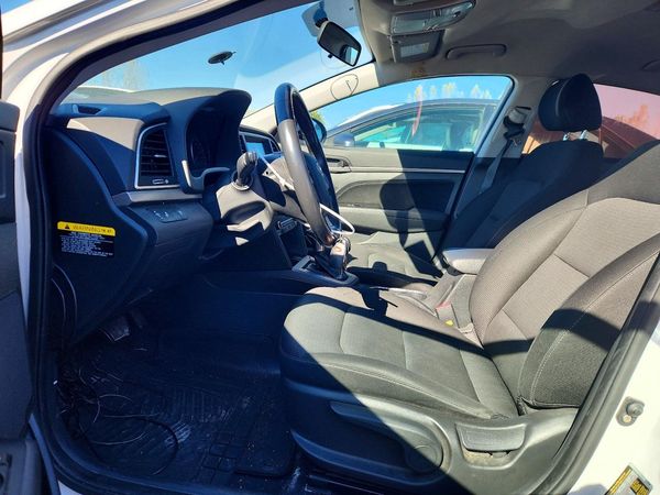 2018 HYUNDAI ELANTRA — DENT