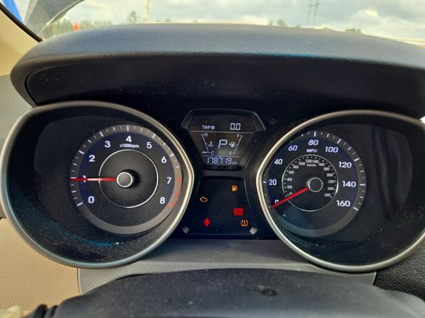 2016 HYUNDAI ELANTRA — ODOM