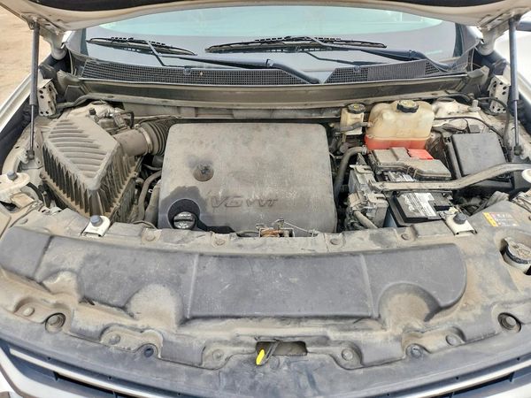 2020 CHEVROLET TRAVERSE RS — Engine bay