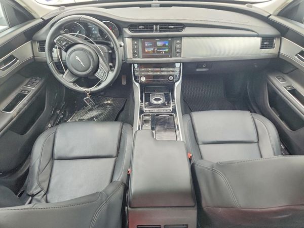 2017 JAGUAR XF — CKPT